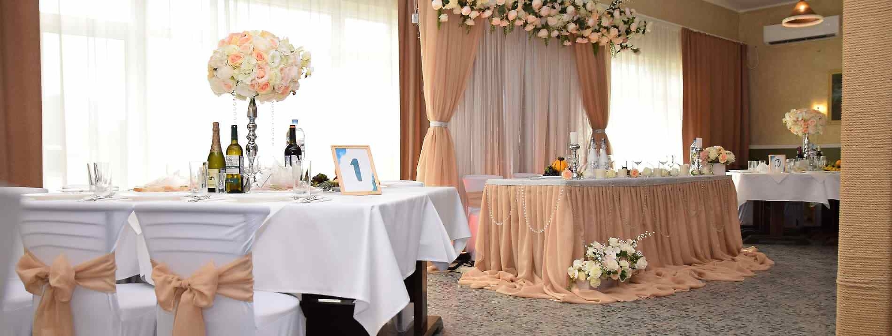 Закат в горах Крыма - вид из усадьбы Белый остров