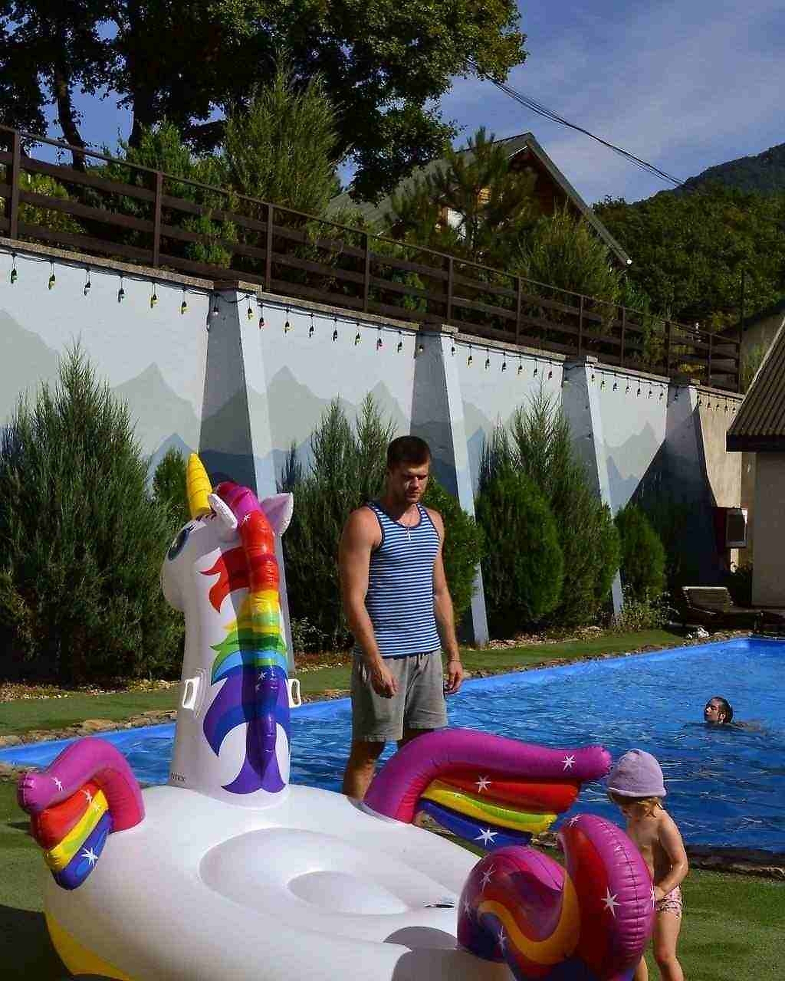 Территория 9